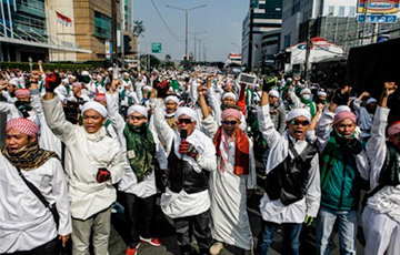 Индонезию охватили массовые протесты из-за президентских выборов