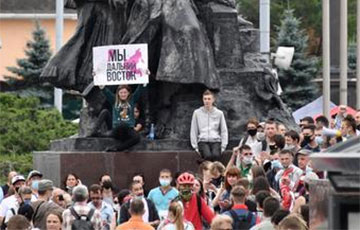 Протесты охватили крупнейшие города на Дальнем Востоке России
