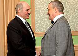 Из князи, в грязи: Белорусского диктатора пригласили на саммит Евросоюза