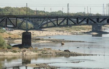 В Польше высыхает Висла: уровень воды опустился до рекордных 47 см