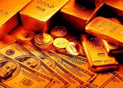 Цены на золото рухнули до рекордного уровня