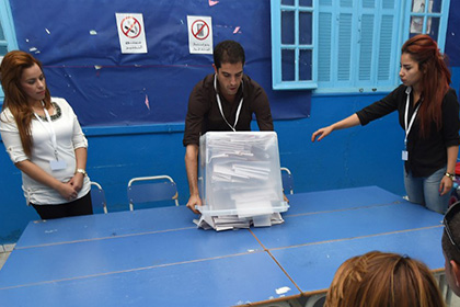 Исламисты признали поражение на парламентских выборах в Тунисе
