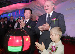 Синкевич: Китай готовит для Беларуси «греческий вариант» (Видео)