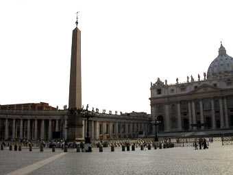 Ватикан попросил не связывать доменные имена с религией