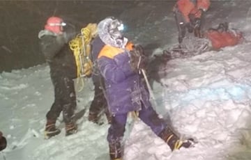 Новый перевал Дятлова: на вершине Эльбруса гибнет группа туристов