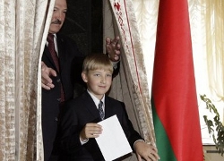 Лукашенко угрожает польским наблюдателям