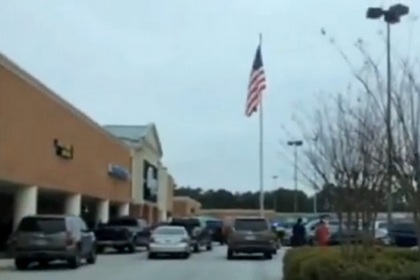 Двое пострадали при стрельбе в супермаркете в Атланте