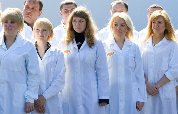 Белорусская медсестра: Без помощи мужа и родителей на свою зарплату просто не выживу