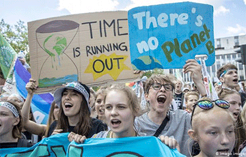 Немецкие школьники и студенты встали на защиту климата