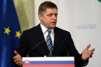 Премьер-министр Словакии предложил смягчить санкции против Москвы
