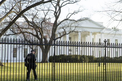 В Вашингтоне задержали пытавшегося попасть на территорию Белого дома мужчину