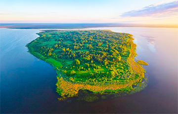 Фотофакт: Потрясающе красивый самый большой остров Беларуси