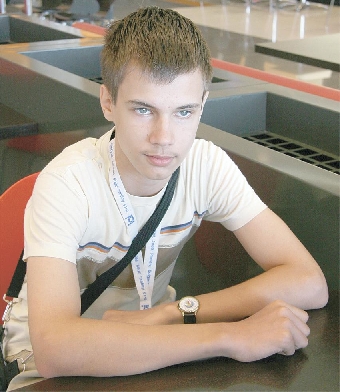 Команда белорусских школьников завоевала золото и серебро на олимпиаде по информатике в Таиланде