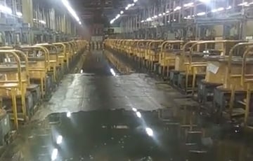 Появилось видео аварии на Белорусском металлургическом заводе