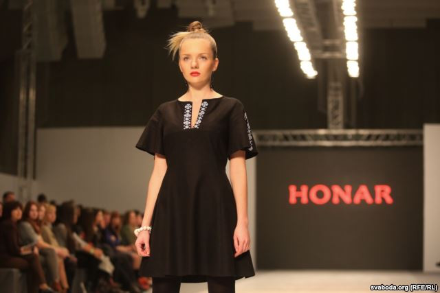 Одежда Honar вышла на fashion-подиум