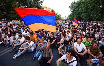 Степан Григорян: Ситуация в Армении – революционная