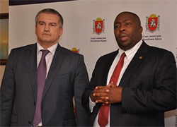 Министр из Зимбабве приехал в Крым делиться опытом