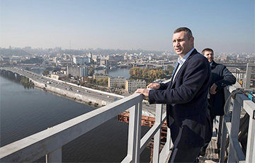 В Кабмин Украины направлено представление об увольнении Кличко