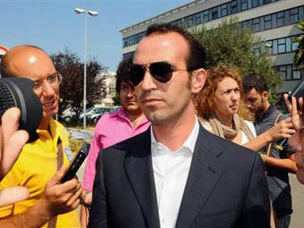 Итальянского бизнесмена арестовали за вымогательство у Берлускони