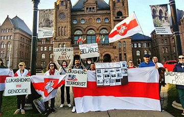 Белорусы Канады провели пикет перед зданием Законодательного собрания в Торонто