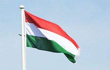 В Венгрии оппозиционный альянс продолжает опережать партию Орбана на 4%