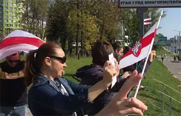 Водители и пешеходы в Минске проводят совместную акцию протеста