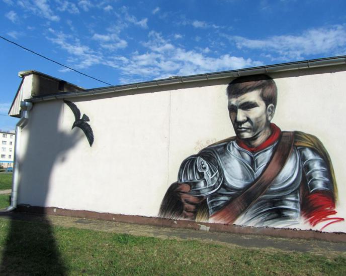 Уличный художник: Появится больше рисунков из истории Беларуси