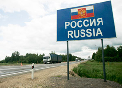 Граница на замке: в Россию через Беларусь ввезли 900 фур с яблоками