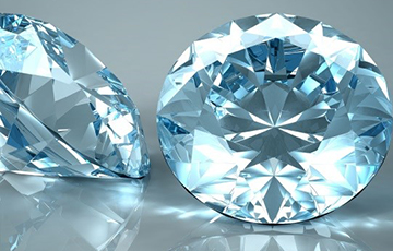 Ученые разгадали тайну редких голубых алмазов