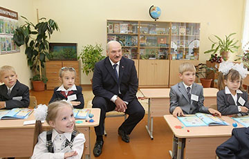 Лукашенко: Реформами в образовании мы никогда не занимались и заниматься не будем