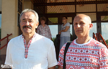 Возле администрации Лукашенко требуют освободить лидеров РЭП