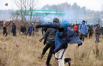 Волнения в мигрантском лагере опасны для Лукашенко