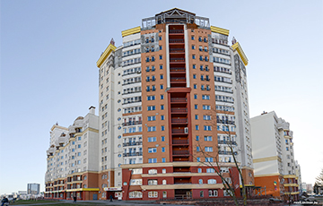 В Минске разваливается «модная» многоэтажка