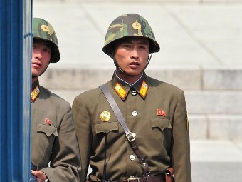 В КНДР солдат убил командиров и сбежал в Южную Корею