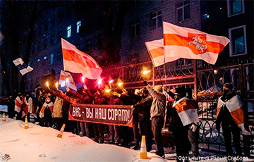 Белорусские диаспоры провели яркие акции солидарности