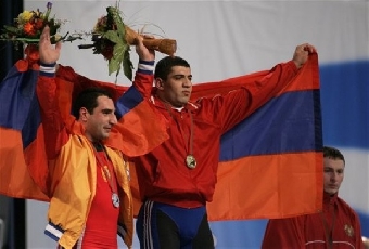 Юлия Репинская выиграла золото юношеского чемпионата Европы по тяжелой атлетике в Польше