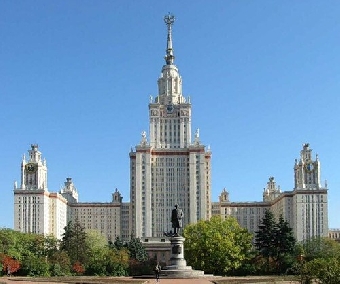 Распределяющимся выпускникам-платникам предлагается придать статус молодого специалиста