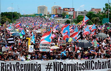 «Власть – на улице»: сотни тысяч жителей Пуэрто-Рико требуют отставки губернатора
