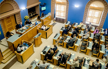 Парламент Эстонии с первой попытки не выбрал президента