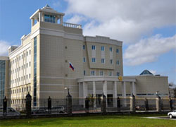 Белорусы не принесли цветы к посольству РФ