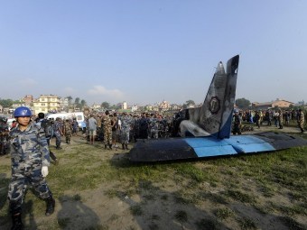 При крушении самолета в Непале погибли 19 человек