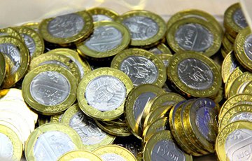 Насобиравший монетами 1650 рублей минчанин: В банке все пересчитали за пару минут