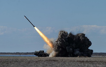 Видеофакт: Украинская ракета точно поражает цель на расстоянии 130 километров