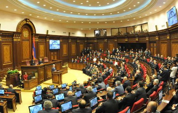 У правящей партии нет кандидата в премьеры: что это означает для Армении?