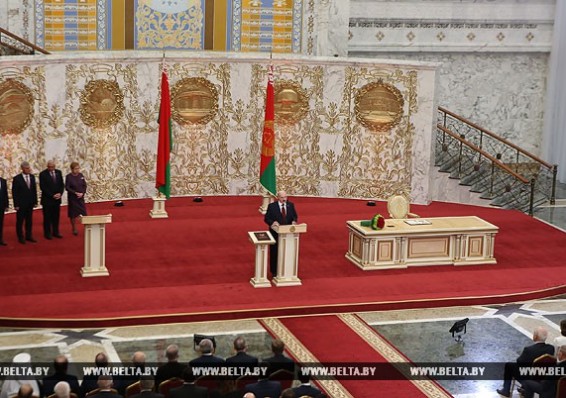 Лукашенко: Еще пять лет не будет никаких реформ