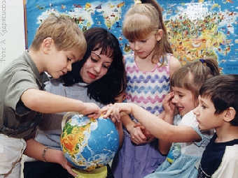 Учреждения образования Беларуси ежегодно выпускают около 14 тыс. будущих педагогических работников