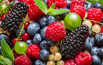 Россия запретила ввоз более 21 тонны ягод из Беларуси