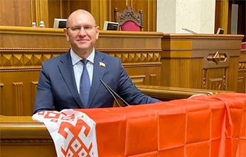 Украинского депутата исключили из «Слуги народа» за поддержку Лукашенко