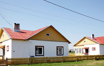 Жителям белорусской деревни запретили выходить во двор без разрешения пограничников