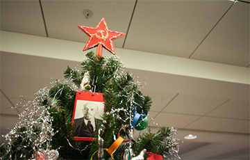 Белорус потребовал снять советскую звезду с рождественской елки